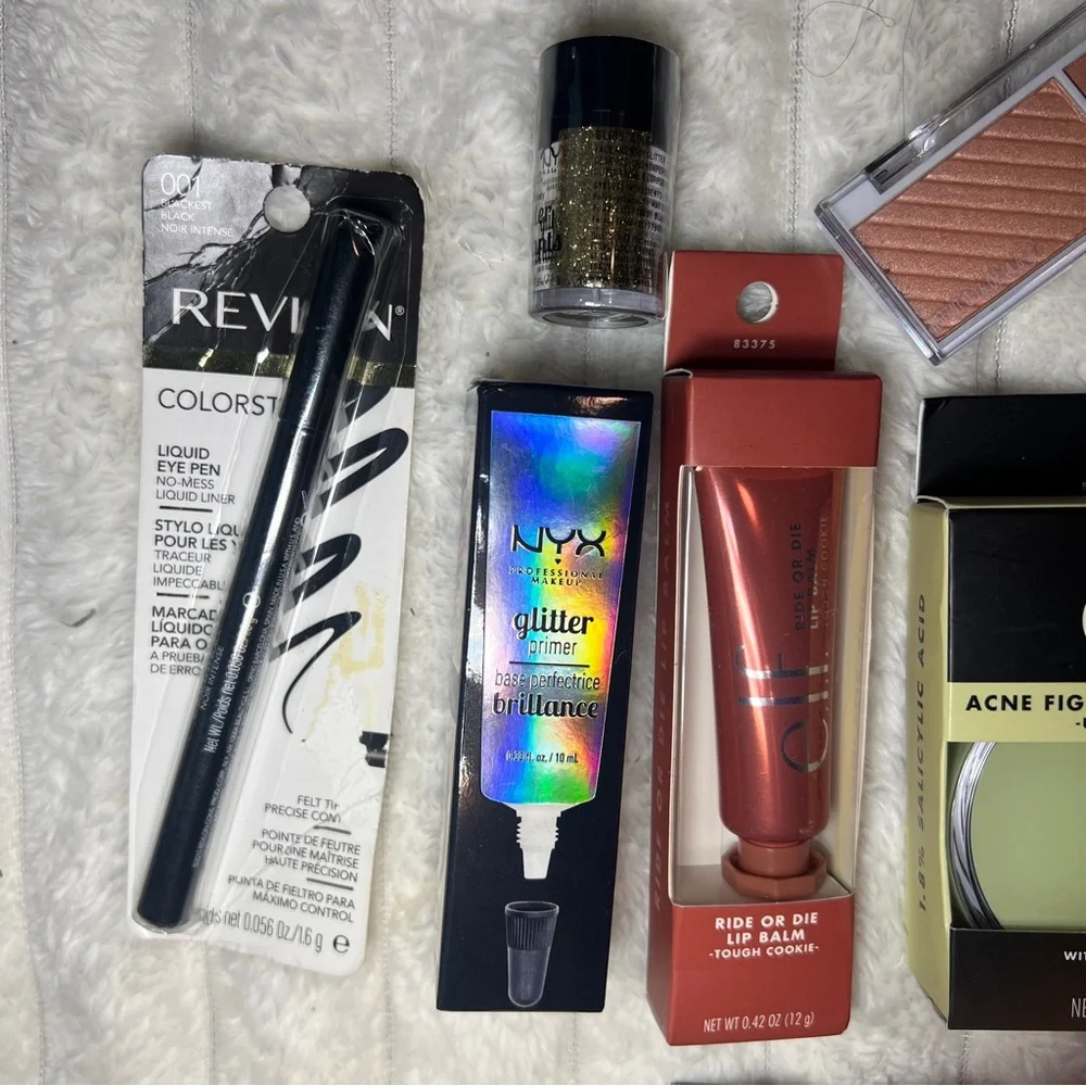 Makeup bundle set - Picture 6 of 7